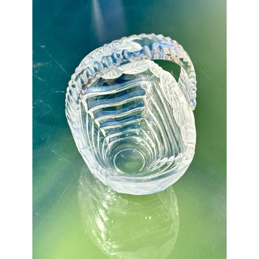 Anna Hutte Bleikristall 24 % Lead CRYSTAL Easter BASKET Bowl w/ Handle - Germany